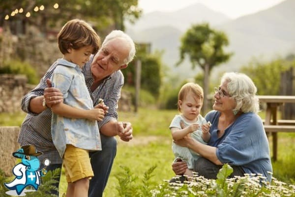 Mejor Seguro de Salud para Abuelos 2024 en España