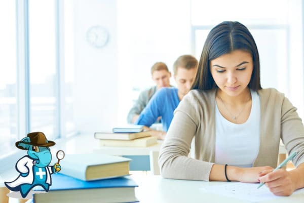 ¿Qué Exclusiones Tiene un Seguro de Salud Para Estudiantes en España?