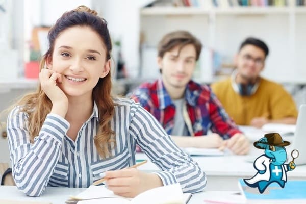 Mejor Seguro de Gastos Médicos Para Estudiantes Extranjeros   2024 en España