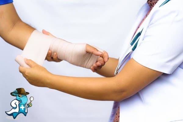 ¿Qué Periodo de Carencia Tiene un Seguro de Salud que Cubra una Herida por un Objeto Afilado en España?