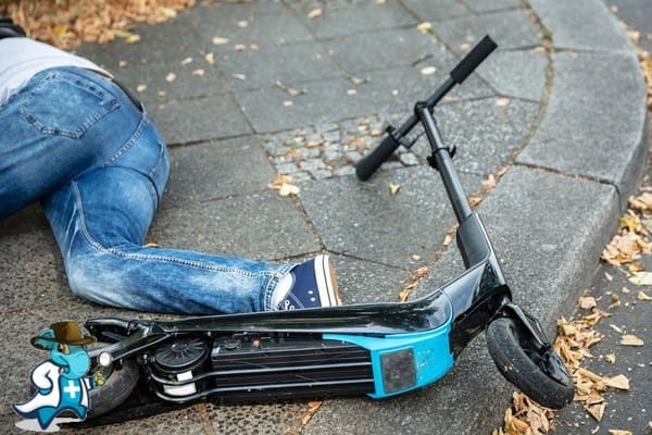 ¿Qué Periodo de Carencia Tiene un Seguro de Salud que Cubra un Accidente con un Monopatín en España?