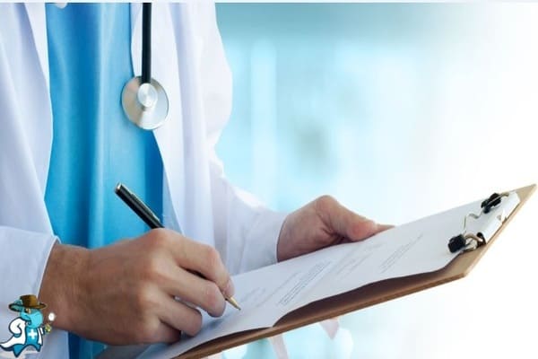 ¿Qué Exclusiones tendría un Seguro de Salud para una Persona con una Alergia a la Piña en España?